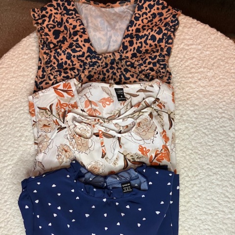 Set of 3 SHEIN Long Sleeve Tops – Versatile Styles for Any Occasion, Size Medium